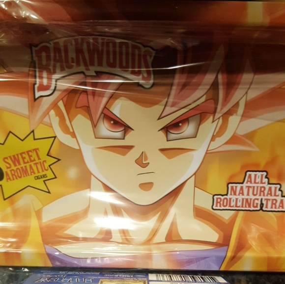 Backwood Rolling Tray SSG Red Goku - Picture 5 of 5